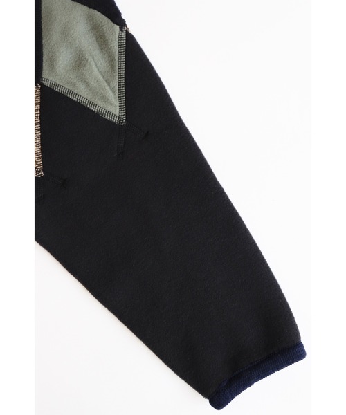 AlexanderLeeChang（アレキサンダーリーチャン）の「AlexanderLeeChang/アレキサンダーリーチャン ARGYLE FLEECE CARDIGAN 21（カーディガン/ボレロ・メンズ・ブラック/ベージュ・2/3）」の5枚目の写真