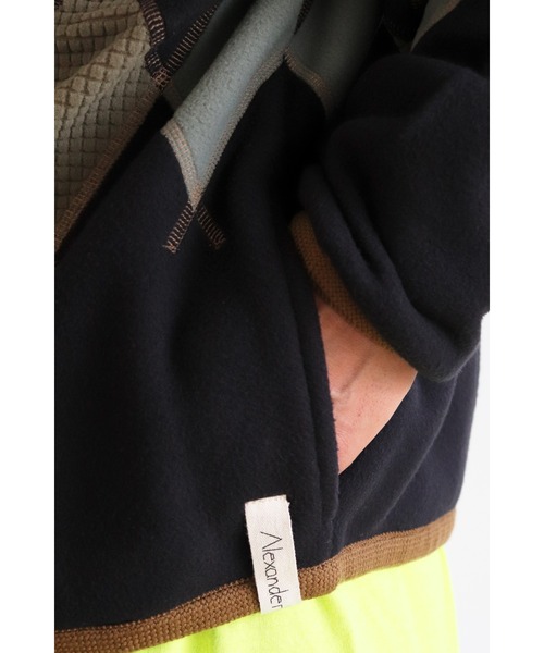 AlexanderLeeChang（アレキサンダーリーチャン）の「AlexanderLeeChang/アレキサンダーリーチャン ARGYLE FLEECE CARDIGAN 21（カーディガン/ボレロ・メンズ・ブラック/ベージュ・2/3）」の7枚目の写真