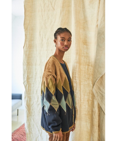 AlexanderLeeChang（アレキサンダーリーチャン）の「AlexanderLeeChang/アレキサンダーリーチャン ARGYLE FLEECE CARDIGAN 21（カーディガン/ボレロ・メンズ・ブラック/ベージュ・2/3）」の17枚目の写真