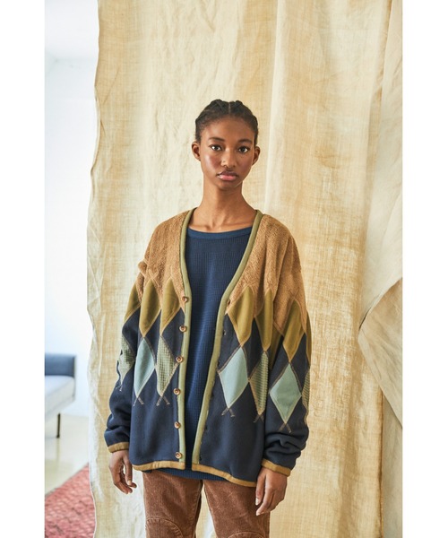 AlexanderLeeChang（アレキサンダーリーチャン）の「AlexanderLeeChang/アレキサンダーリーチャン ARGYLE FLEECE CARDIGAN 21（カーディガン/ボレロ・メンズ・ブラック/ベージュ・2/3）」の18枚目の写真