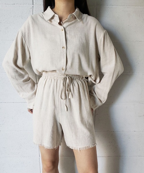 me+em select（ミームセレクト）の「【数量限定販売】【 リネンセットアップ 】オーバーシャツ＆ショートパンツ SET（セットアップ・レディース・キャメル/ベージュ系その他/ホワイト/ブラック/ベージュ・FREE）」の4枚目の写真