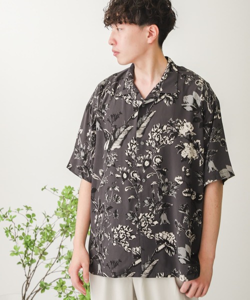 SENSE OF PLACE by URBAN RESEARCH（センスオブプレイスバイアーバンリサーチ）の「ボタニカルオープンカラーシャツ(5分袖)（シャツ/ブラウス・メンズ・グレー系その他/ベージュ系その他・MEDIUM/LARGE）」の9枚目の写真