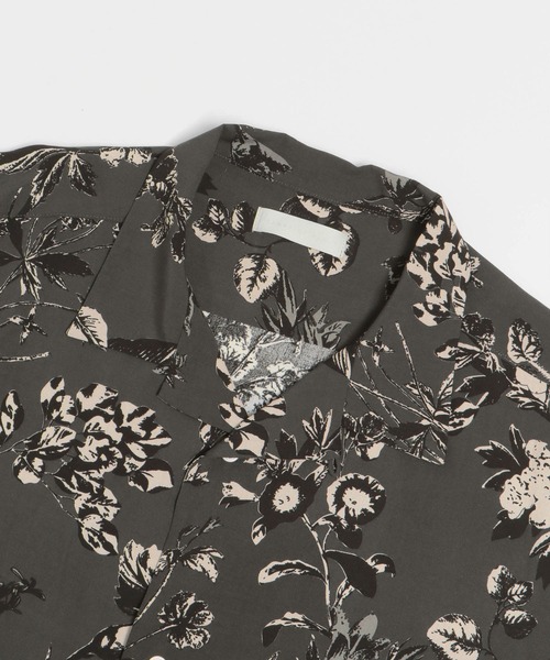 SENSE OF PLACE by URBAN RESEARCH（センスオブプレイスバイアーバンリサーチ）の「ボタニカルオープンカラーシャツ(5分袖)（シャツ/ブラウス・メンズ・グレー系その他/ベージュ系その他・MEDIUM/LARGE）」の14枚目の写真