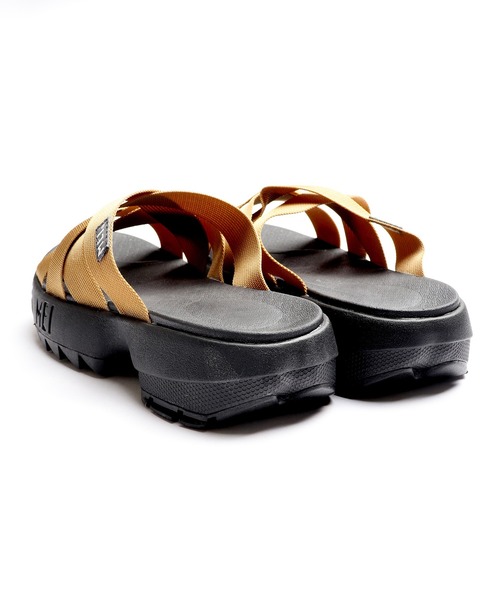 MEI（メイ）の「MEI リサイクルナイロンメッシュサンダル（サンダル・レディース・ライトブラウン/オリーブドラブ・M/L/S）」の11枚目の写真