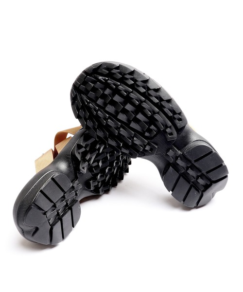 MEI（メイ）の「MEI リサイクルナイロンメッシュサンダル（サンダル・レディース・ライトブラウン/オリーブドラブ・M/L/S）」の4枚目の写真