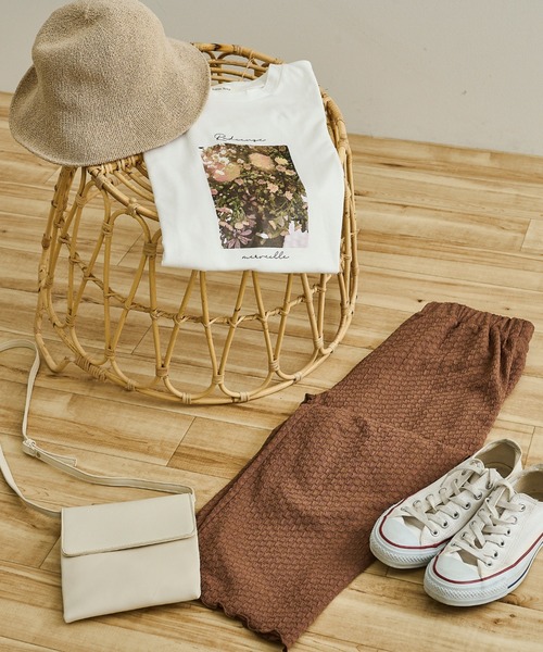 Ambre Neige(アンブルネージュ)の「アソートプリントフラワーTシャツ/【WEB/EC限定商品】(Tシャツ/カットソー・レディース・ホワイト系1/ホワイト系2/ベージュ系その他/ベージュ・FREE)」の6枚目の写真