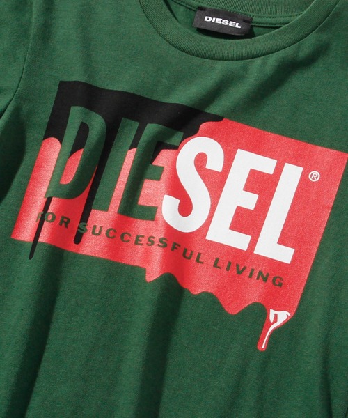 DIESEL KIDS（ディーゼルキッズ）の「DIESEL（ディーゼル）Kids & Junior　ブランドロゴプリント半袖Tシャツカットソー（Tシャツ/カットソー・キッズ・ホワイト/レッド/ダークグリーン/ブルー/ブラック/グレー・4YEAR/6YEAR/8YEAR/10YEAR/12YEAR/14Y/16Y）」の22枚目の写真