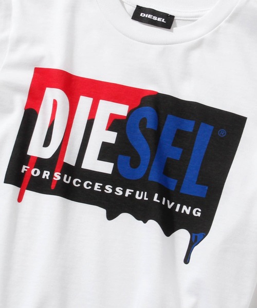 DIESEL KIDS（ディーゼルキッズ）の「DIESEL（ディーゼル）Kids & Junior　ブランドロゴプリント半袖Tシャツカットソー（Tシャツ/カットソー・キッズ・ホワイト/レッド/ダークグリーン/ブルー/ブラック/グレー・4YEAR/6YEAR/8YEAR/10YEAR/12YEAR/14Y/16Y）」の13枚目の写真