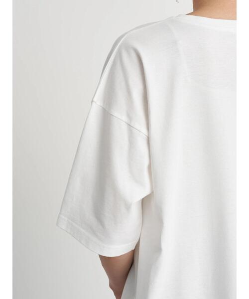 earth music&ecology（アースミュージックアンドエコロジー）の「吸水速乾センター切り替えBIGチュニック ＊（Tシャツ/カットソー・レディース・ブラック/ネイビー/オフホワイト/ボルドー/ブルーグリーン/グレイッシュベージュ・FREE）」の17枚目の写真