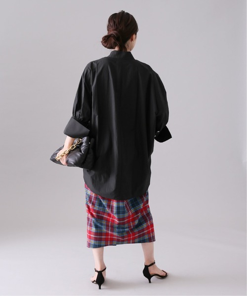 VERMEIL par iena(ヴェルメイユパーイエナ)の「ペーパーライトタフタブラウス◆(シャツ/ブラウス・レディース・ホワイト/ブラック/サックスブルー・FREE)」の17枚目の写真