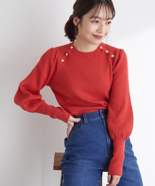 VIS（ビス）の「袖コンシャスきらっとメタル釦リブプルオーバー（ニット/セーター・レディース・ブラック/グレー/グレー系その他/ホワイト/オレンジ・M/S）」の5枚目の写真