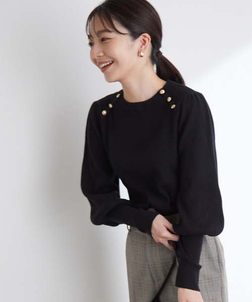 VIS（ビス）の「袖コンシャスきらっとメタル釦リブプルオーバー（ニット/セーター・レディース・ブラック/グレー/グレー系その他/ホワイト/オレンジ・M/S）」の10枚目の写真