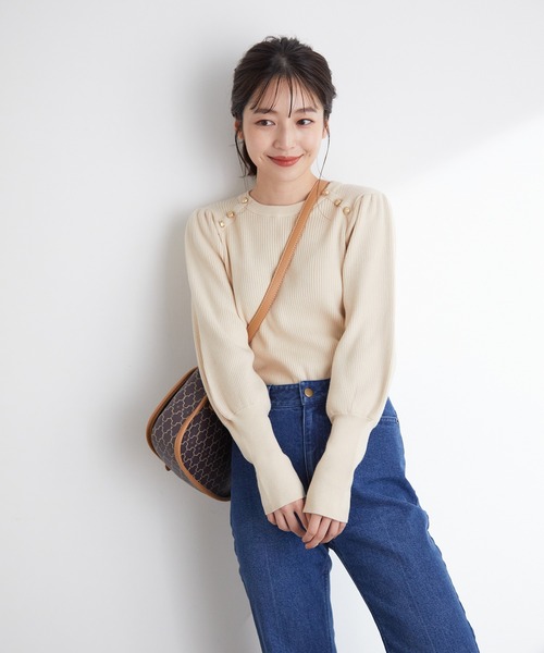 VIS（ビス）の「袖コンシャスきらっとメタル釦リブプルオーバー（ニット/セーター・レディース・ブラック/グレー/グレー系その他/ホワイト/オレンジ・M/S）」の19枚目の写真