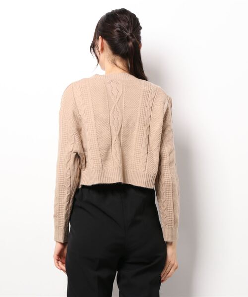 ECRIRE（エクリール）の「ケーブル柄ショートカーディガン（カーディガン/ボレロ・レディース・アイボリー/ベージュ・M）」の3枚目の写真