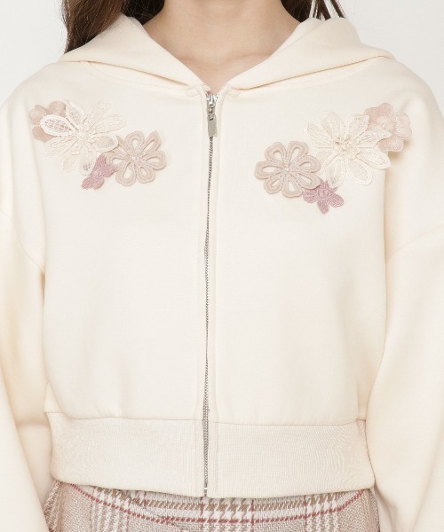 WILLSELECTION(ウィルセレクション)の「ダンボール刺繍アップリケパーカー(パーカー・レディース・ベージュ/ピンク/ネイビー/アイボリー・MEDIUM)」の19枚目の写真