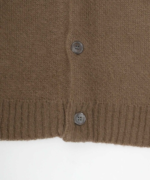 ANPAS（アンパス）の「Mohair Touch Shaggy Knit Cardigan/モヘアタッチ シャギーニットルーズカーディガン（カーディガン/ボレロ・メンズ・アイボリー/ブラック/グレイッシュベージュ/グリーン/グレイッシュブルー/レッド・M/L）」の8枚目の写真