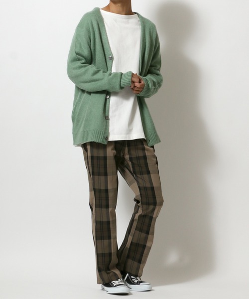 ANPAS（アンパス）の「Mohair Touch Shaggy Knit Cardigan/モヘアタッチ シャギーニットルーズカーディガン（カーディガン/ボレロ・メンズ・アイボリー/ブラック/グレイッシュベージュ/グリーン/グレイッシュブルー/レッド・M/L）」の21枚目の写真