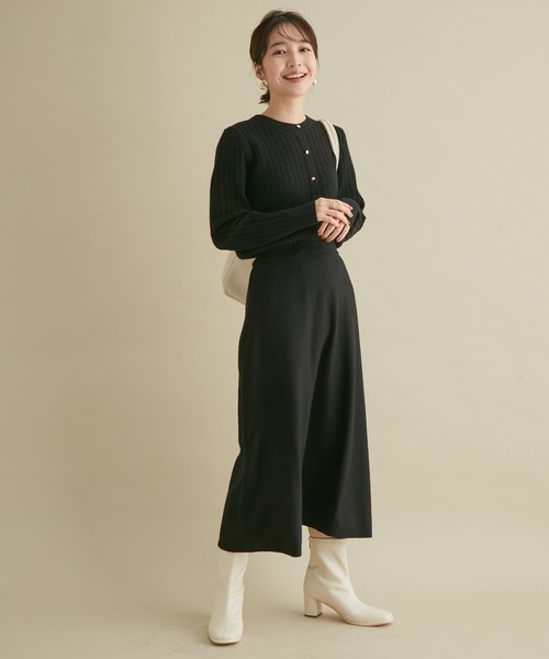 VIS（ビス）の「【新色追加】ミニケーブルゴールド釦アクセントニットワンピース（ワンピース・レディース・ブラック/ダークブラウン/ブルー系その他4/ネイビー/ベージュ・S/M）」の13枚目の写真
