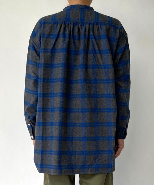 BROOKLYN OVERALL（ブルックリンオーバーオール）の「スタンドカラーギャザーシャツ（シャツ/ブラウス・レディース・ブルー/イエロー・FREE）」の15枚目の写真