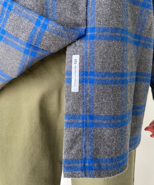 BROOKLYN OVERALL（ブルックリンオーバーオール）の「スタンドカラーギャザーシャツ（シャツ/ブラウス・レディース・ブルー/イエロー・FREE）」の21枚目の写真