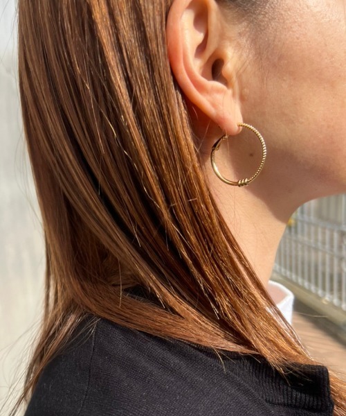 セール 配色デザインフープピアス ピアス 両耳用 Color Tokyo Accessaries カラートウキョウアクセサリー のファッション通販 Zozotown