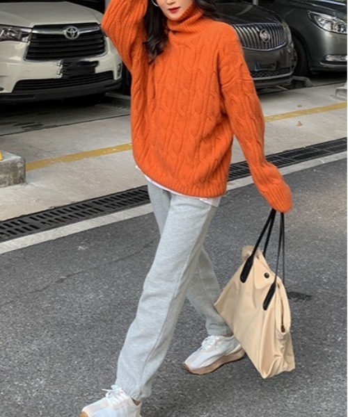 gossip！ロサンゼルス（ゴシップロサンゼルス）の「ハイネックローゲージニット（ニット/セーター・レディース・レッド/オフホワイト/オレンジ/ブルー・FREE）」の7枚目の写真