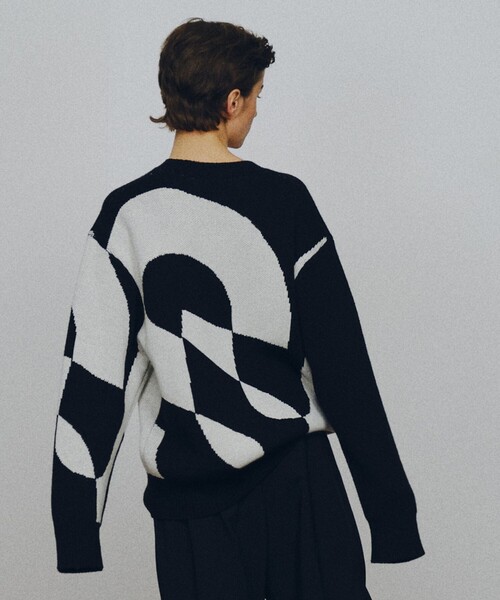 JOSEPH STUDIO（ジョゼフストゥディオ）の「グラフィックニット　CURVED（ニット/セーター・レディース・ブラック系・SMALL/MEDIUM/LARGE）」の8枚目の写真