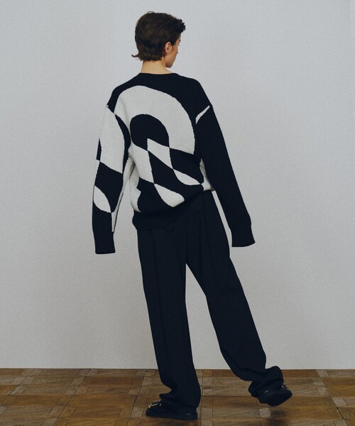 JOSEPH STUDIO（ジョゼフストゥディオ）の「グラフィックニット　CURVED（ニット/セーター・レディース・ブラック系・SMALL/MEDIUM/LARGE）」の9枚目の写真