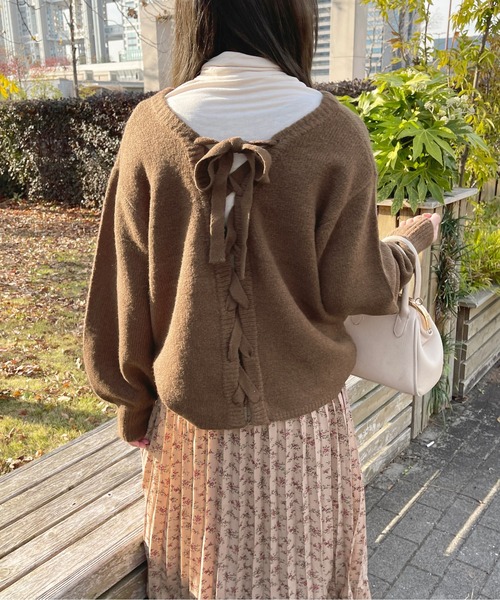apres jour(アプレジュール)の「バックレースアップニット【ZOZOTOWN限定アイテム】(ニット/セーター・レディース・アイボリー/ブラウン系その他/ピンクベージュ・X-LARGE/フリー)」の5枚目の写真
