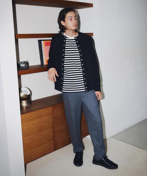 agnes b.（アニエスベー）の「メンズ コットン 細ボーダー 半袖Tシャツ ”Coulos”（Tシャツ/カットソー・メンズ・ブラック×ホワイト・1/2/3/0）」の7枚目の写真