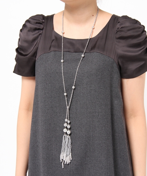 GRACE CONTINENTAL（グレースコンチネンタル）の「パールタッセルラリエット（ネックレス・レディース・キナリ/グレー・FREE）」の5枚目の写真