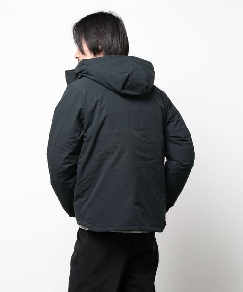 ikka（イッカ）の「ストレッチ中綿フーディーアウター（ダウンジャケット/コート・メンズ・ブラック・M）」の3枚目の写真