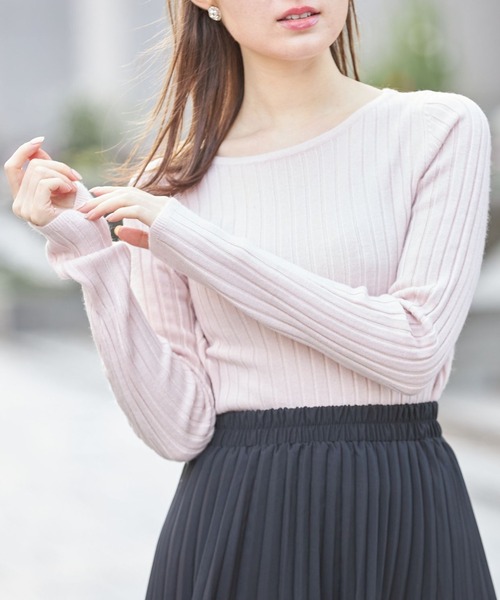 tocco closet(トッコ クローゼット)の「【限定】シンプルワイドリブニットプルオーバー(ニット/セーター・レディース・オフホワイト/サックスブルー/ピンク/ラベンダー・M)」の4枚目の写真