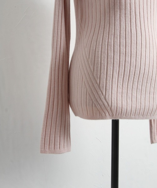 tocco closet(トッコ クローゼット)の「【限定】シンプルワイドリブニットプルオーバー(ニット/セーター・レディース・オフホワイト/サックスブルー/ピンク/ラベンダー・M)」の8枚目の写真