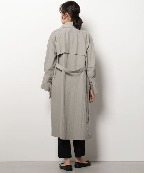 LOVELESS(ラブレス)の「ベージュ ボリュームスリーブ ステンカラーコート(ステンカラーコート・レディース・ライトベージュ・36/34)」の15枚目の写真