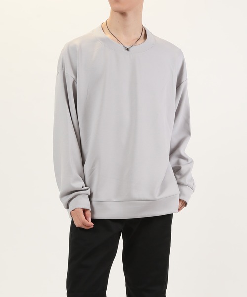 TopIsm（トップイズム）の「【2023】ダンボールニット オーバーサイズ　クルーネック スウェット（スウェット・メンズ・ブラック/グレー/オフホワイト/サックスブルー/グリーン/グレイッシュベージュ・M/L）」の7枚目の写真