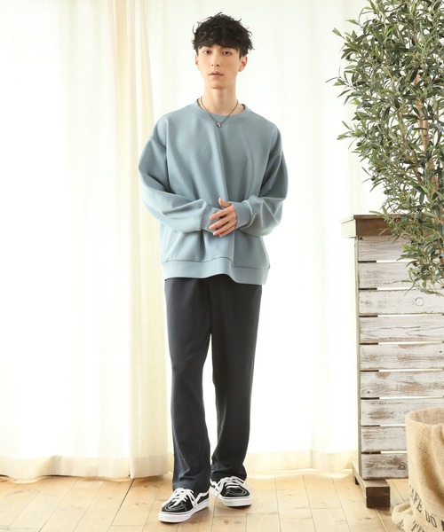 TopIsm（トップイズム）の「【2023】ダンボールニット オーバーサイズ　クルーネック スウェット（スウェット・メンズ・ブラック/グレー/オフホワイト/サックスブルー/グリーン/グレイッシュベージュ・M/L）」の15枚目の写真