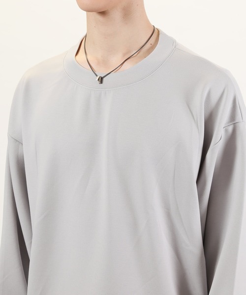 TopIsm（トップイズム）の「【2023】ダンボールニット オーバーサイズ　クルーネック スウェット（スウェット・メンズ・ブラック/グレー/オフホワイト/サックスブルー/グリーン/グレイッシュベージュ・M/L）」の16枚目の写真