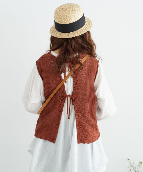 chambre de charme（シャンブルドゥシャーム）の「cdc すかし柄パッチワーク ベスト（ベスト・レディース・ブラウン/キナリ/パープル・FREE）」の22枚目の写真