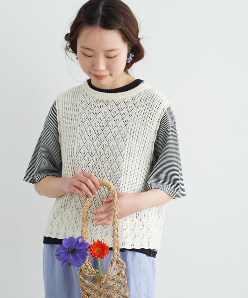 chambre de charme（シャンブルドゥシャーム）の「cdc すかし柄パッチワーク ベスト（ベスト・レディース・ブラウン/キナリ/パープル・FREE）」の9枚目の写真