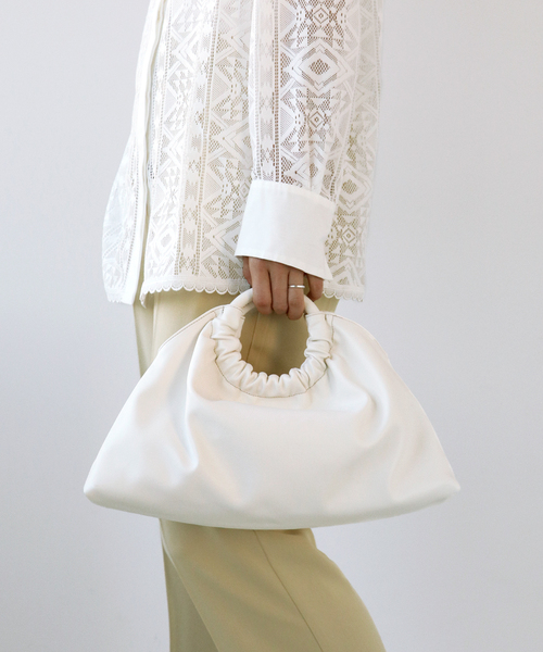 Simplicite（サンプリシテ）の「ギャザートラペーズバッグ◆（ハンドバッグ・レディース・ホワイト/ブラック/グリーン・FREE）」の2枚目の写真