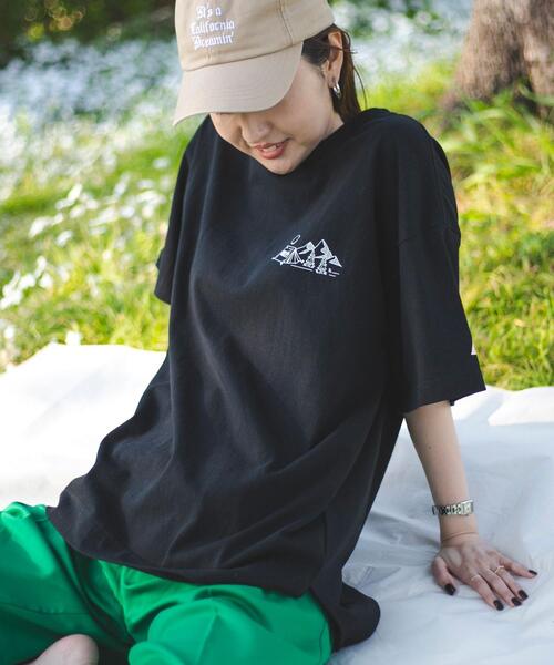 KELTY（ケルティ）の「KELTY（ケルティ）別注ロゴTシャツ#（WEB限定カラー）（Tシャツ/カットソー・レディース・レッド/ブラック/ベージュ/ホワイト/ダークグレー/ネイビー/ケリー/ナチュラル・M/L）」の18枚目の写真
