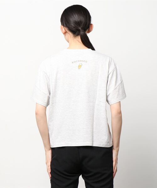 Mac-House(マックハウス)の「サンリオ左胸ワンポイント刺繍Tシャツ(Tシャツ/カットソー・レディース・ホワイト/サックスブルー/ピンク/イエロー/グリーン/オートミール・フリー)」の7枚目の写真