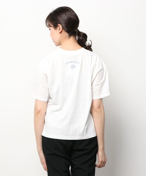 Mac-House(マックハウス)の「サンリオ左胸ワンポイント刺繍Tシャツ(Tシャツ/カットソー・レディース・ホワイト/サックスブルー/ピンク/イエロー/グリーン/オートミール・フリー)」の9枚目の写真