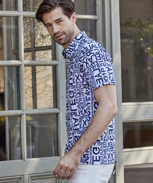 1PIU1UGUALE3 RELAX (ウノピゥウノウグァーレトレ リラックス)の「1PIU1UGUALE3 RELAX(ウノピゥウノウグァーレトレ)スーパーストレッチランダムロゴ半袖ポロシャツ(ポロシャツ・メンズ・ホワイト/ブラック・XL/M/L/S/XXL)」の10枚目の写真