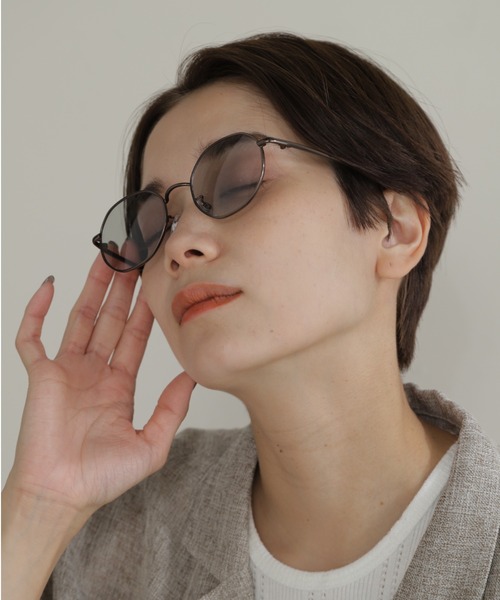 ROSE BUD（ローズバッド）の「(no eyedia)薄レンズサングラス（サングラス・レディース・ブラウン/グレー・FREE）」の2枚目の写真