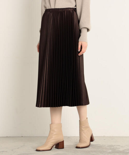 TOMORROWLAND （トゥモローランド）の「レザーライクサテンプリーツ ミディスカート（スカート・レディース・ブラック/ダークブラウン・36/34）」の2枚目の写真