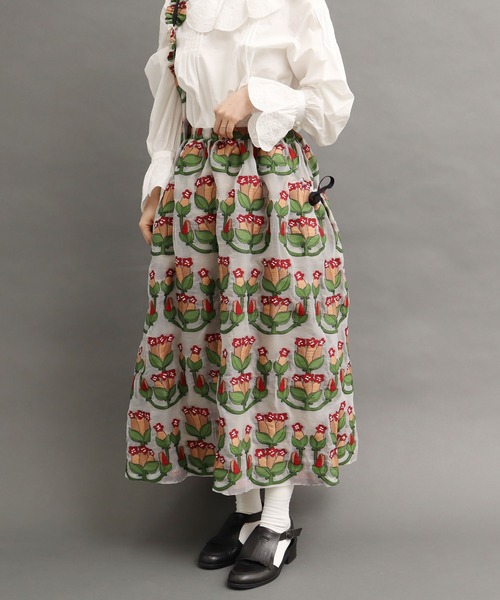 peu pres(プープレ)の「リンドウJQ SK(スカート・レディース・レッド/ブルー・FREE)」の2枚目の写真