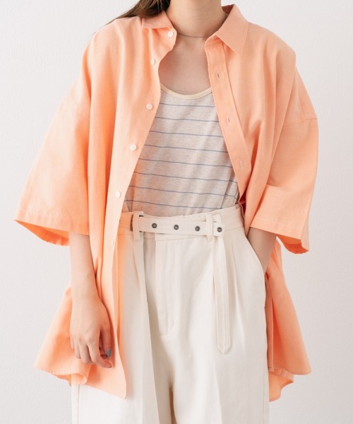 WHIMSIC(ウィムジック)の「【WHIMSIC】オーバーサイズカラーシャツ(シャツ/ブラウス・レディース・ピンク/イエロー/オレンジ/グリーン・FREE)」の4枚目の写真