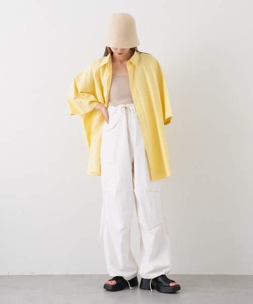 WHIMSIC(ウィムジック)の「【WHIMSIC】オーバーサイズカラーシャツ(シャツ/ブラウス・レディース・ピンク/イエロー/オレンジ/グリーン・FREE)」の15枚目の写真